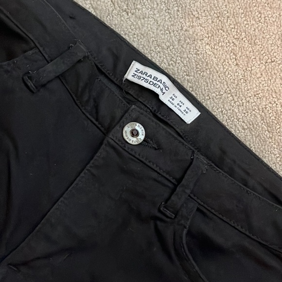 Zara zipped biker jeans - Picture 2 of 4